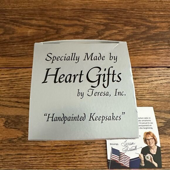 Heart Gifts by Teresa Inc. Hand Painted Ornament Expecting Parents To Be‎ - Picture 3 of 10